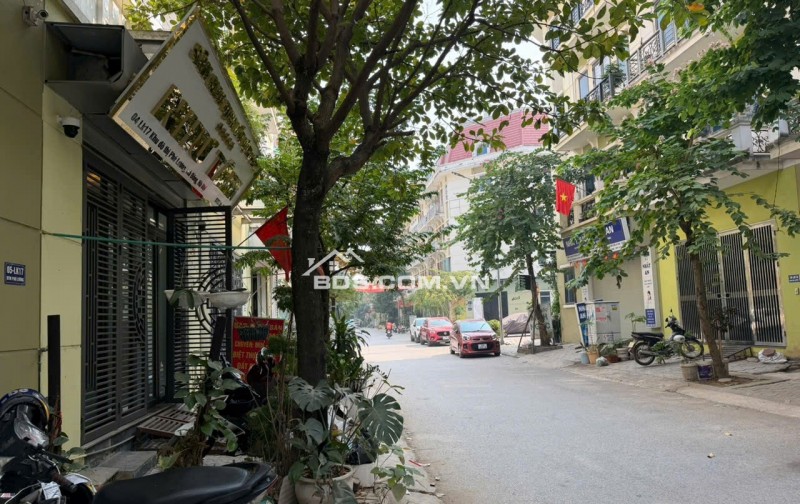 Chính chủ cần bán nhà liền kề siêu đẹp khu đô thị Phú Lương, Hà Đông, full nội thất cao cấp